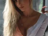 Sexy Blonde Escort in Hamburg